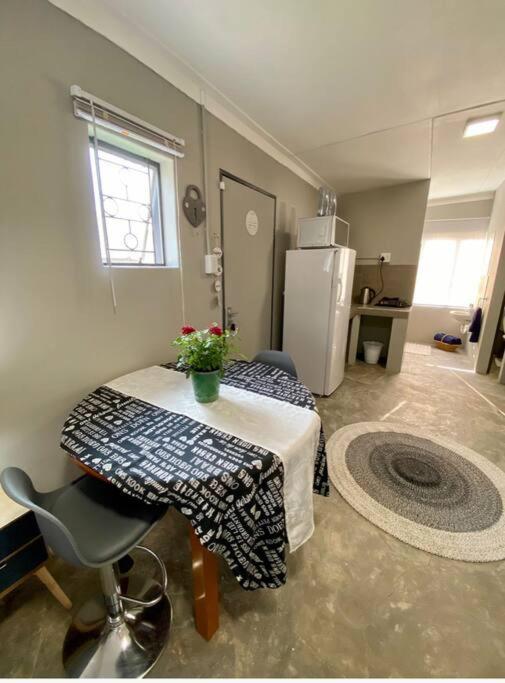 Stellies Accommodation - Room 1 Keetmanshoop Dış mekan fotoğraf
